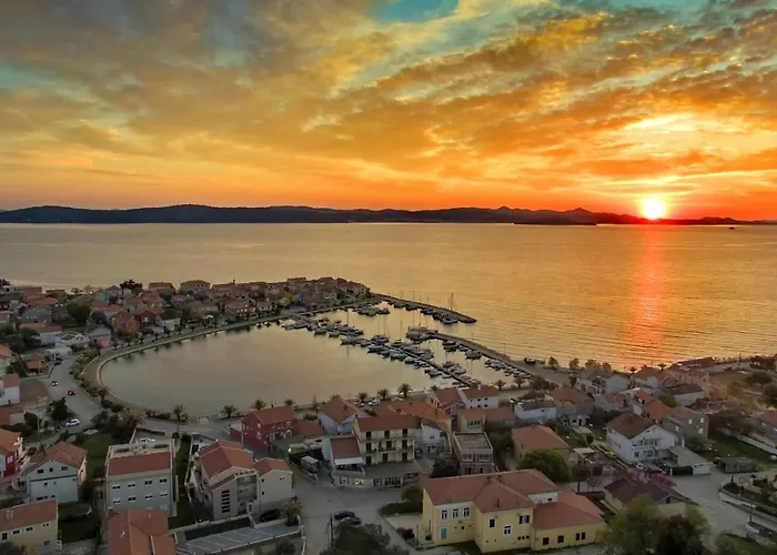 Apartment With Parking Space Bibinje, Zadar - 14436 *