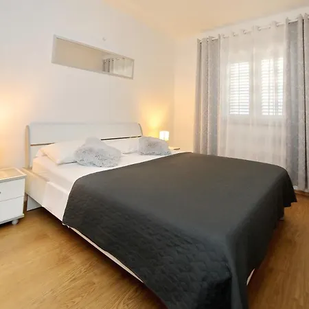 With Parking Space Bibinje, Zadar - 14436 דירה ביבינייה