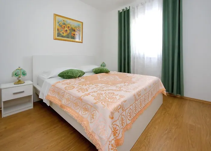 Apartman With Parking Space Bibinje, Zadar - 14436 *